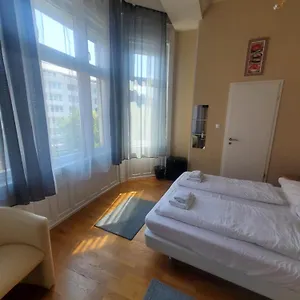 Treestyle Deluxe Bed and breakfast
