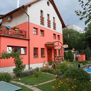 Aranyeső Csorbai Vendégház
