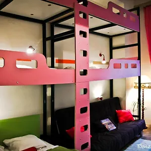 Hostel Center